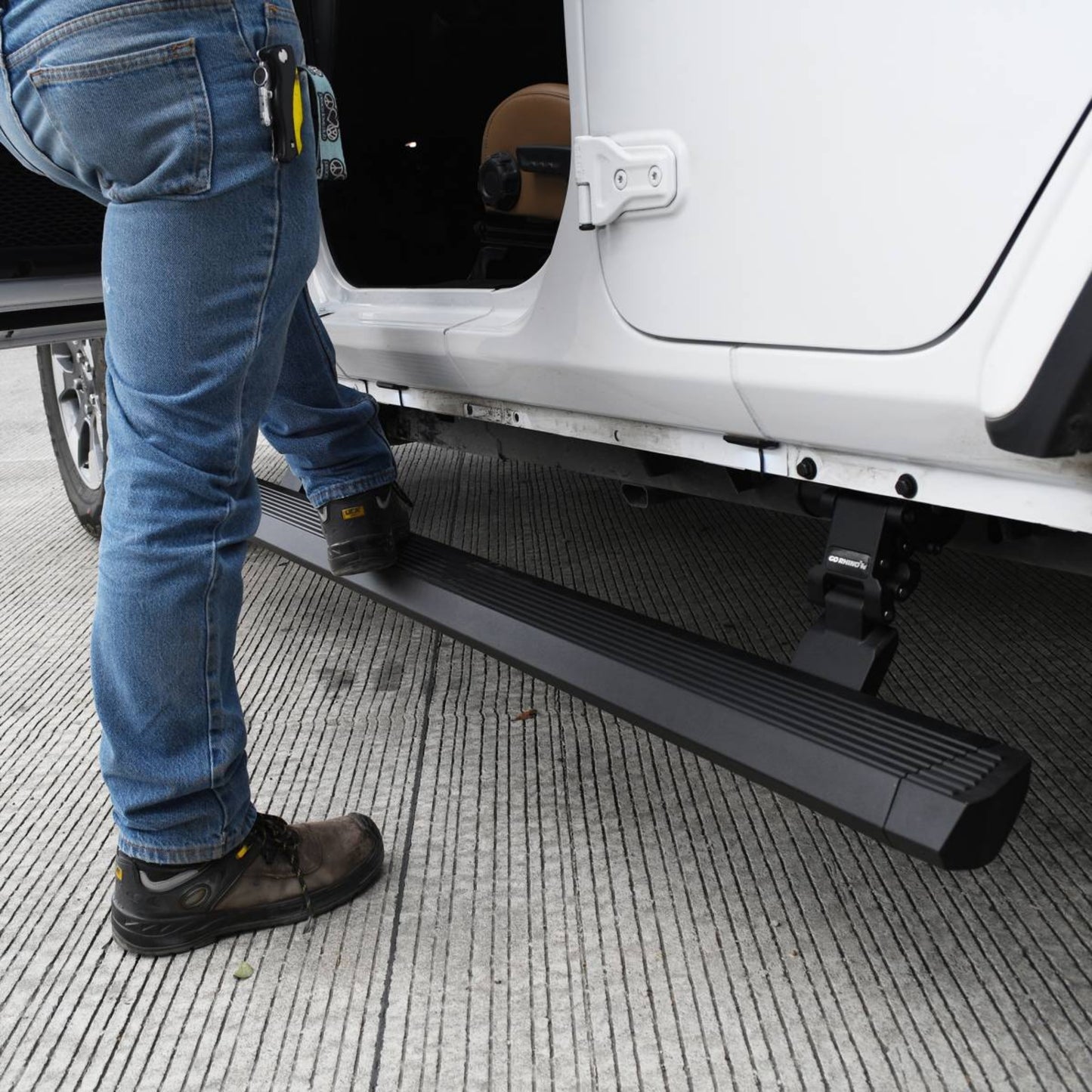 Marchepieds électriques pour Wrangler JKU Double Cab 2007-2018 Go Rhino