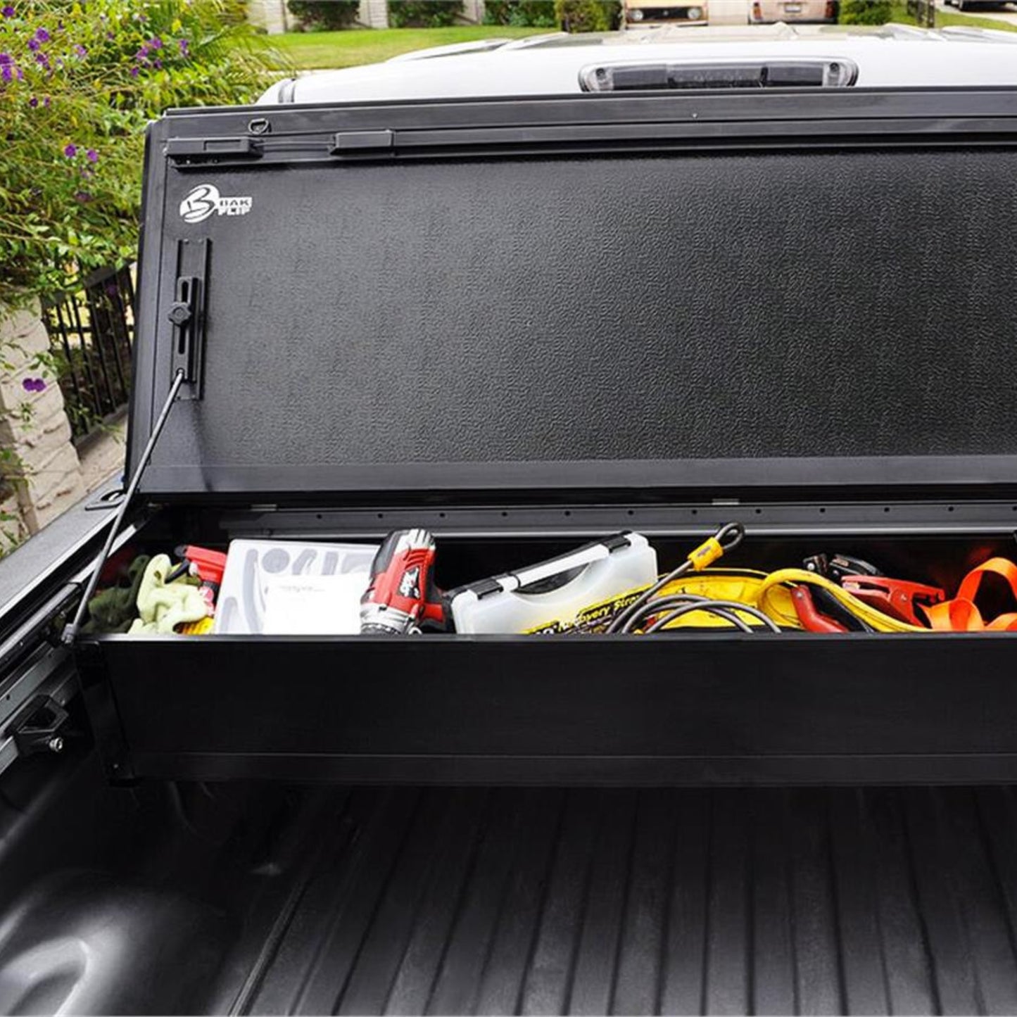 Caja Herramientas Chevrolet/GMC 5'8'' Doble Cabina BAKflip BAKBox