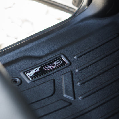 Nissan NP300 2014-2021 Maxliner Floor Mats